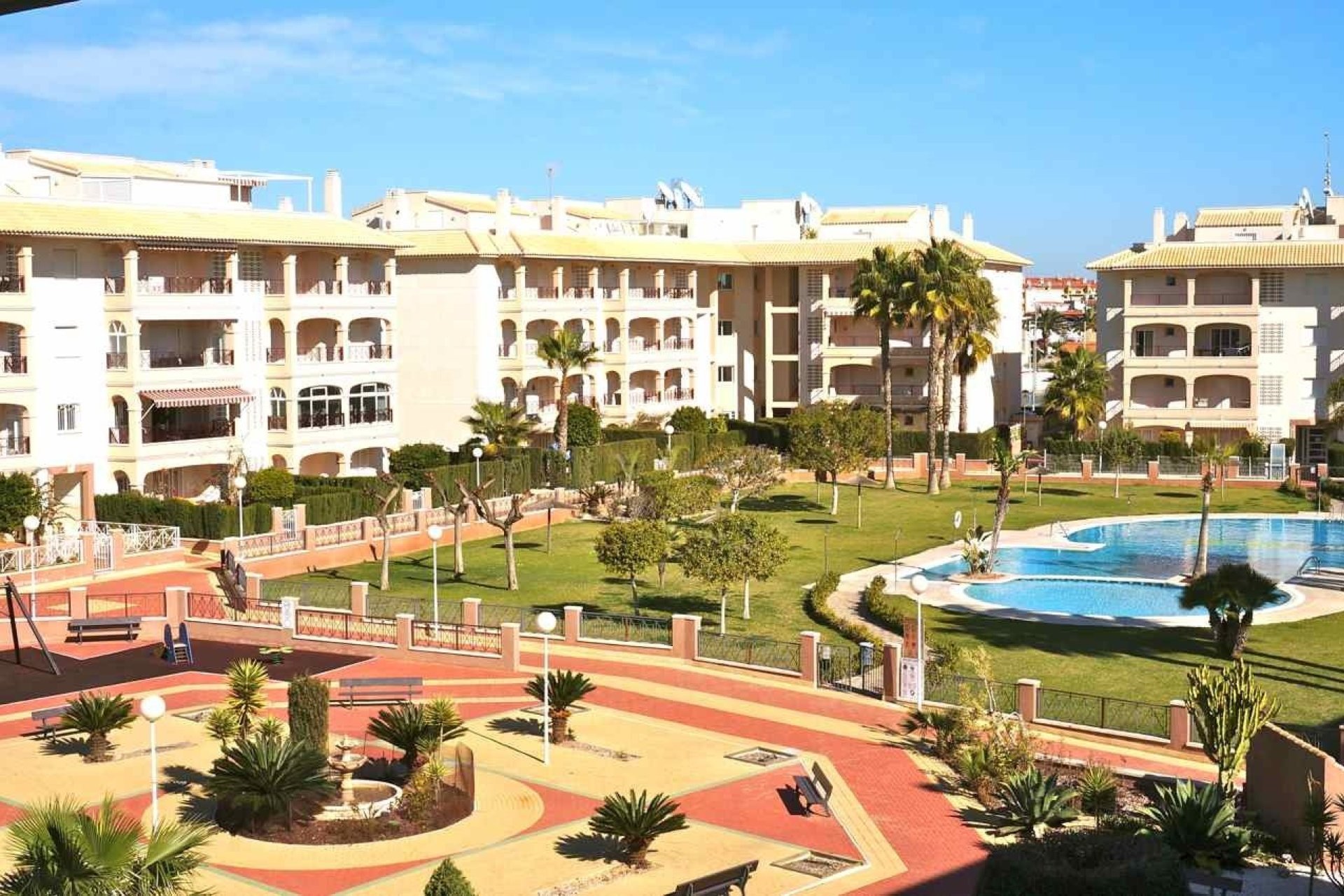 Resale - Apartment - Orihuela Costa - Playa Flamenca