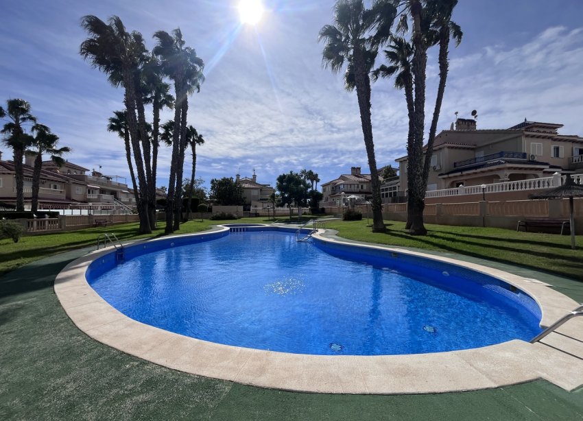 Resale - Apartment - Orihuela Costa - Playa Flamenca