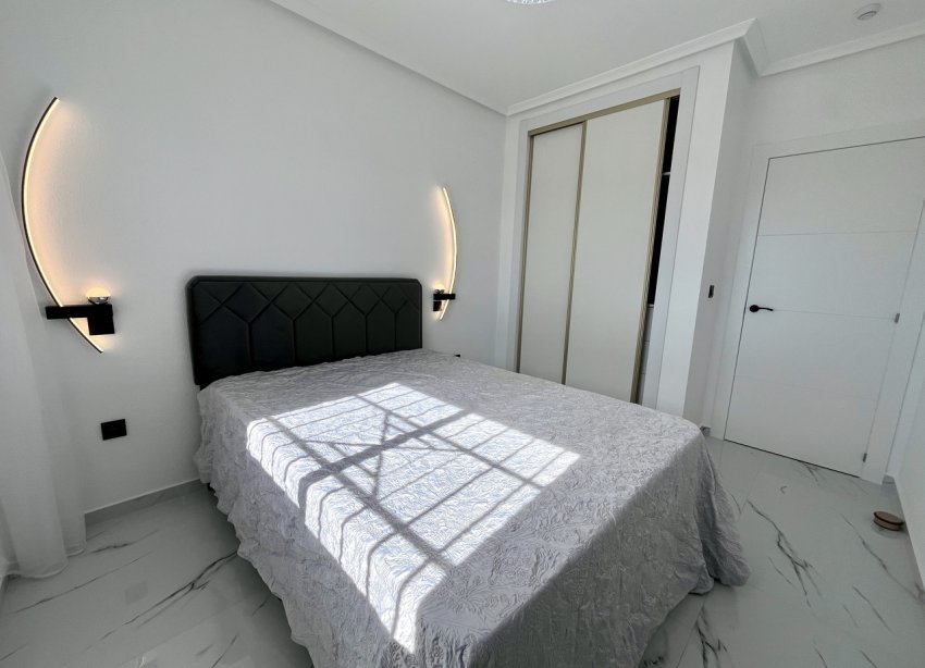 Resale - Apartment - Orihuela Costa - Playa Flamenca