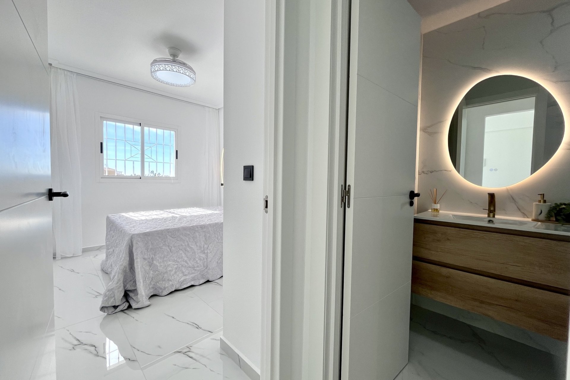 Resale - Apartment - Orihuela Costa - Playa Flamenca