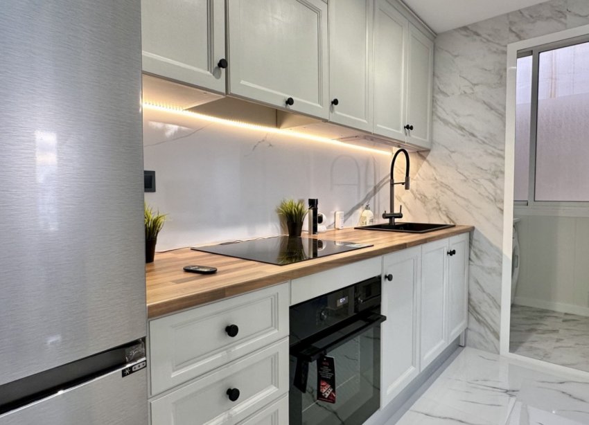 Resale - Apartment - Orihuela Costa - Playa Flamenca