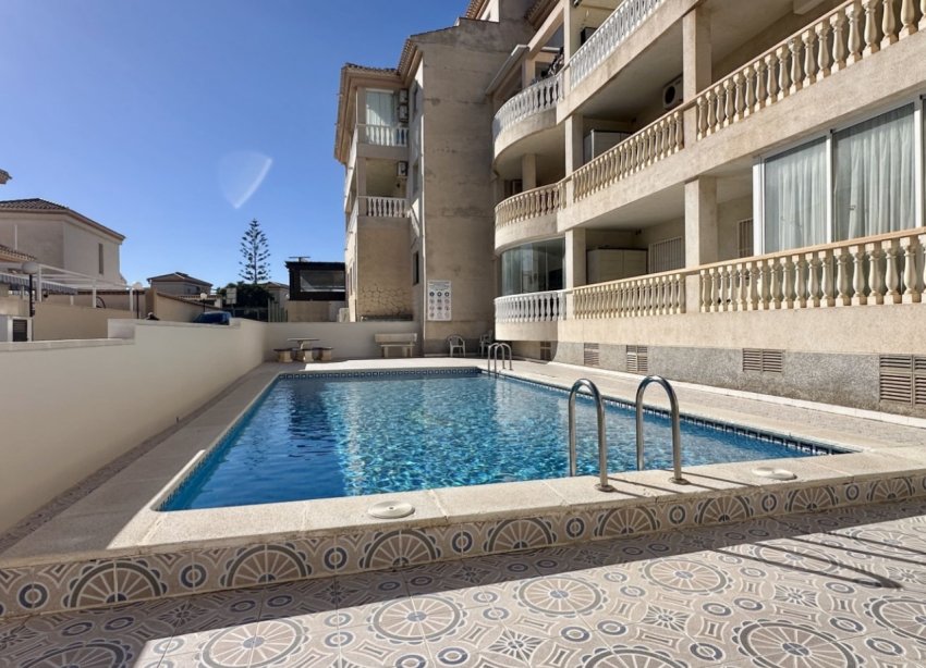 Resale - Apartment - Orihuela Costa - Playa Flamenca