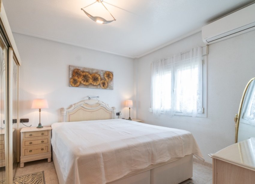 Resale - Apartment - Orihuela Costa - Playa Flamenca