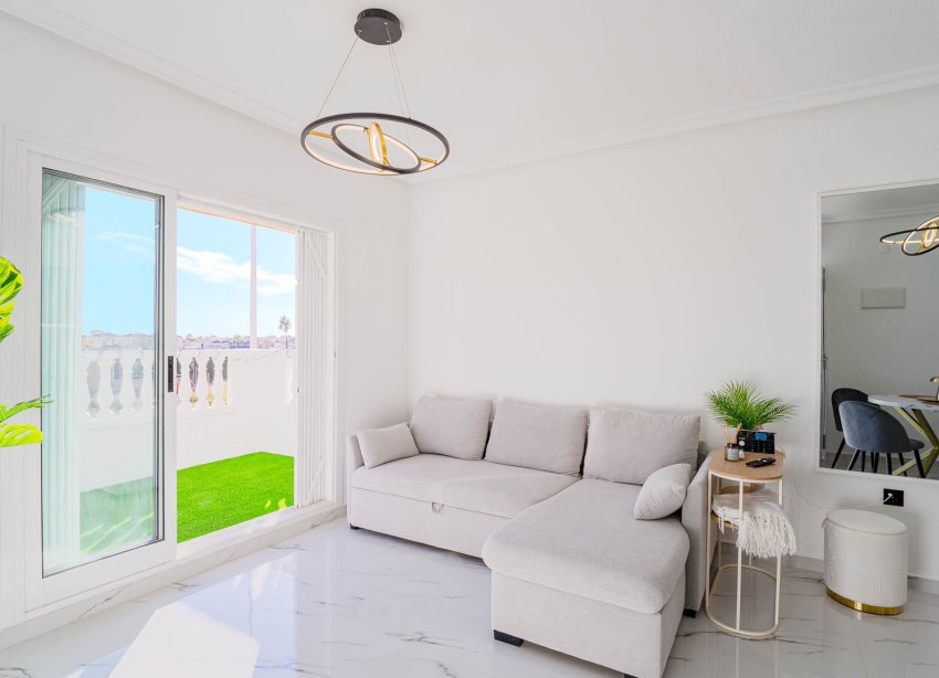 Resale - Apartment - Orihuela Costa - Playa Flamenca