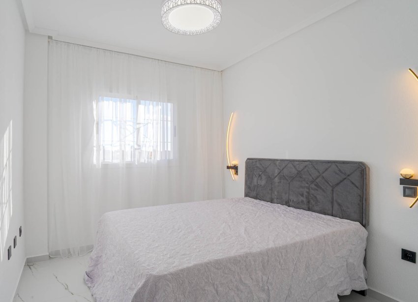 Resale - Apartment - Orihuela Costa - Playa Flamenca