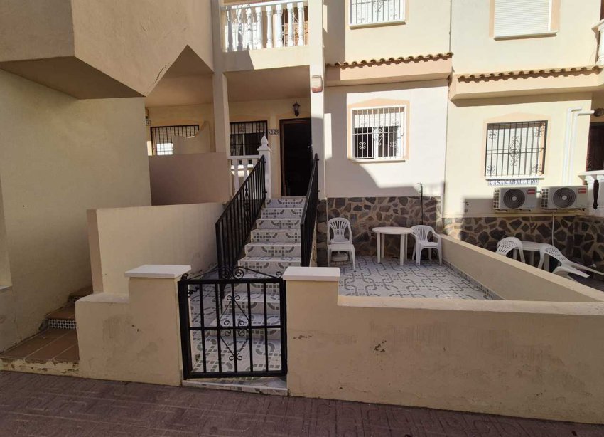 Resale - Apartment - Orihuela Costa - Playa Flamenca