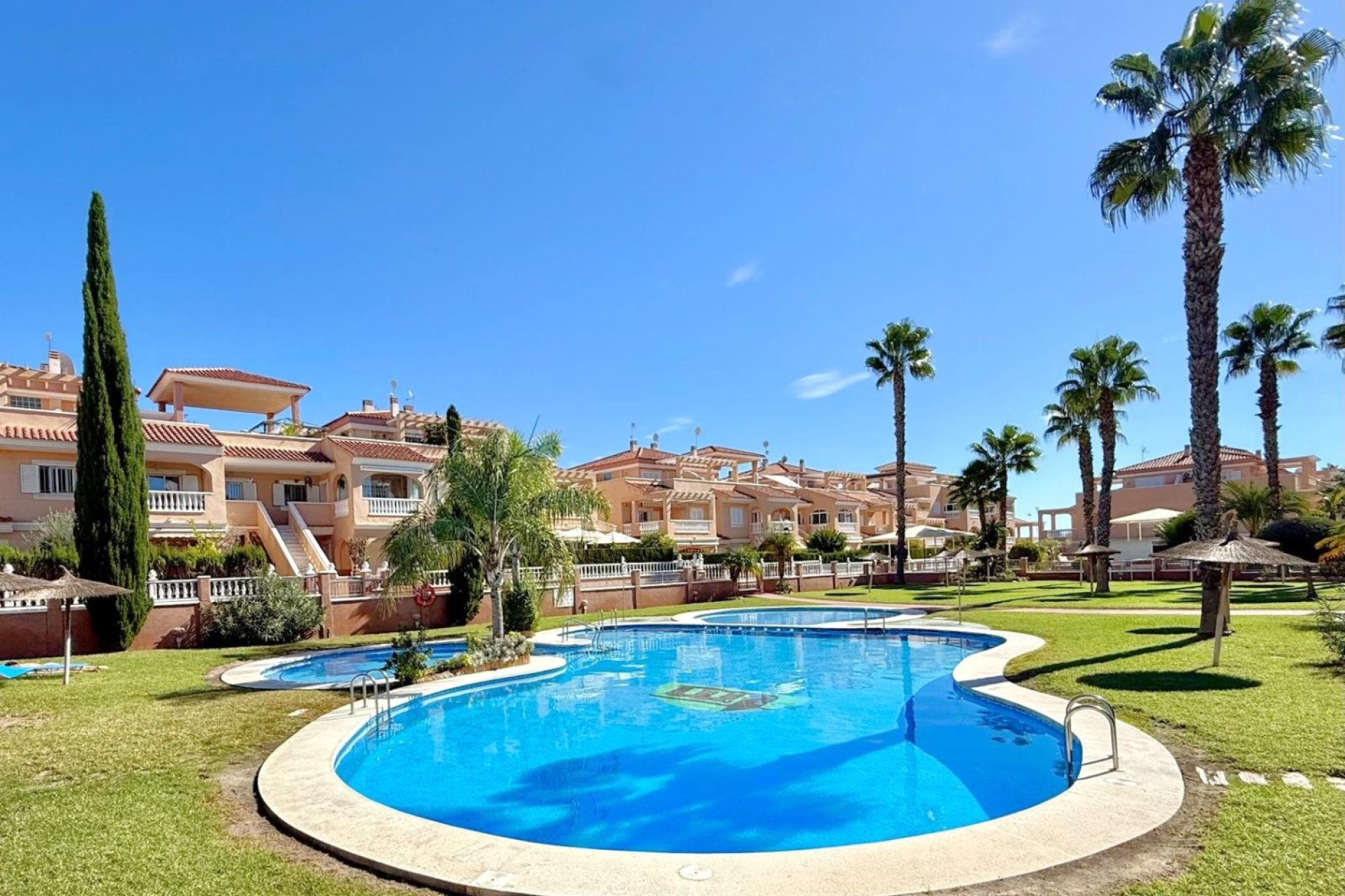 Resale - Apartment - Orihuela Costa - Playa Flamenca