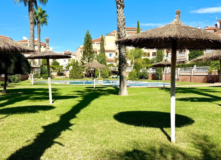 Resale - Apartment - Orihuela Costa - Playa Flamenca