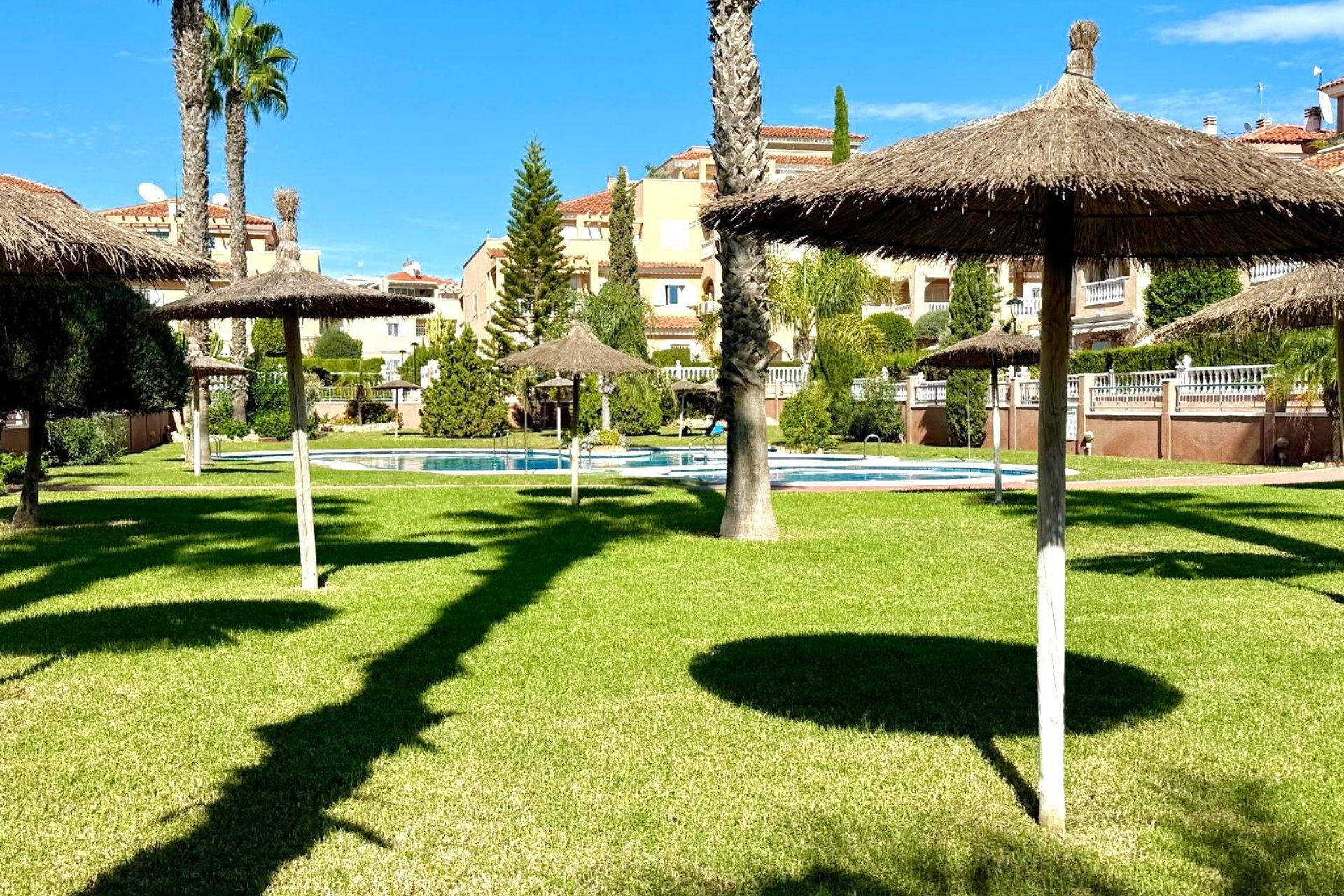 Resale - Apartment - Orihuela Costa - Playa Flamenca