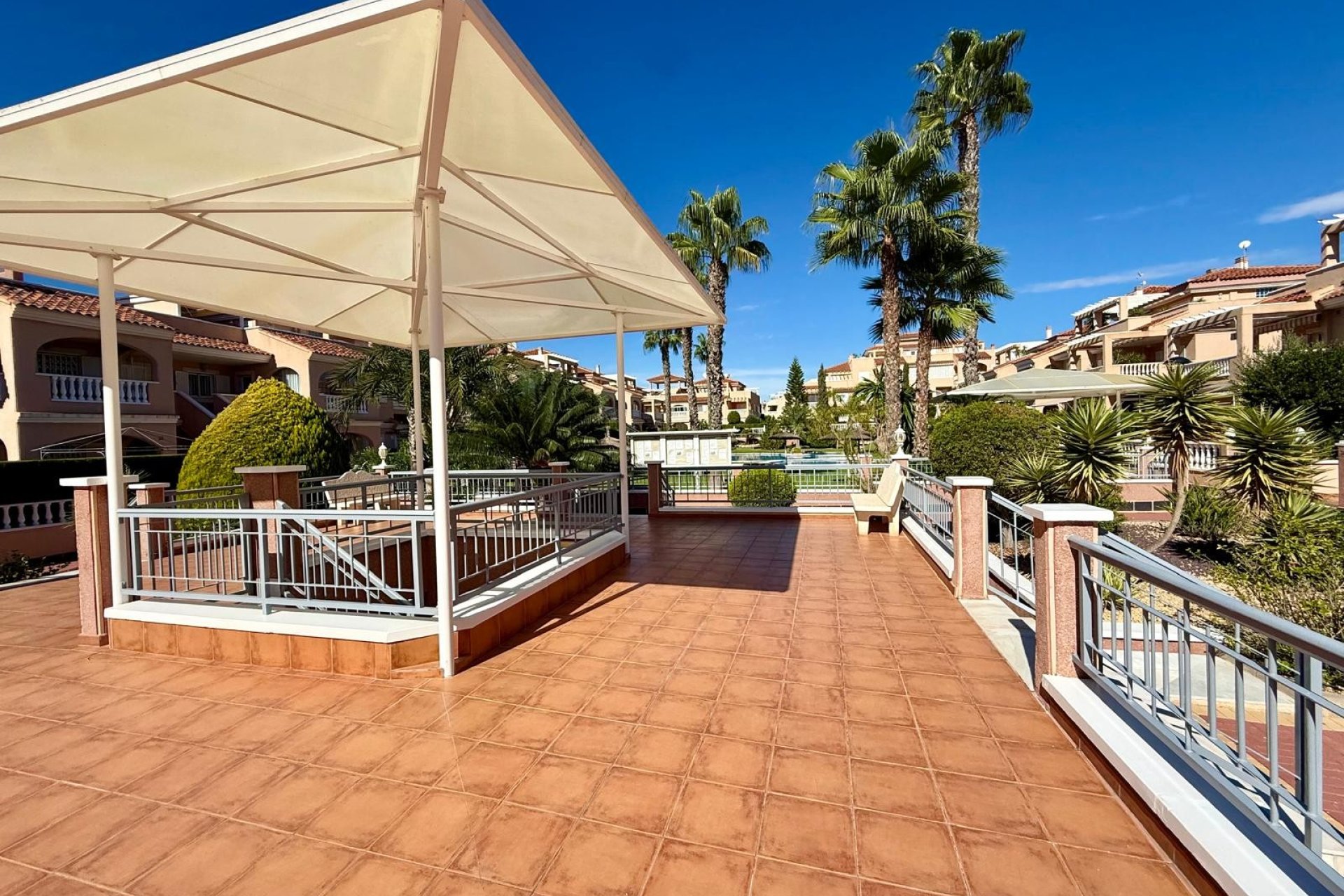 Resale - Apartment - Orihuela Costa - Playa Flamenca