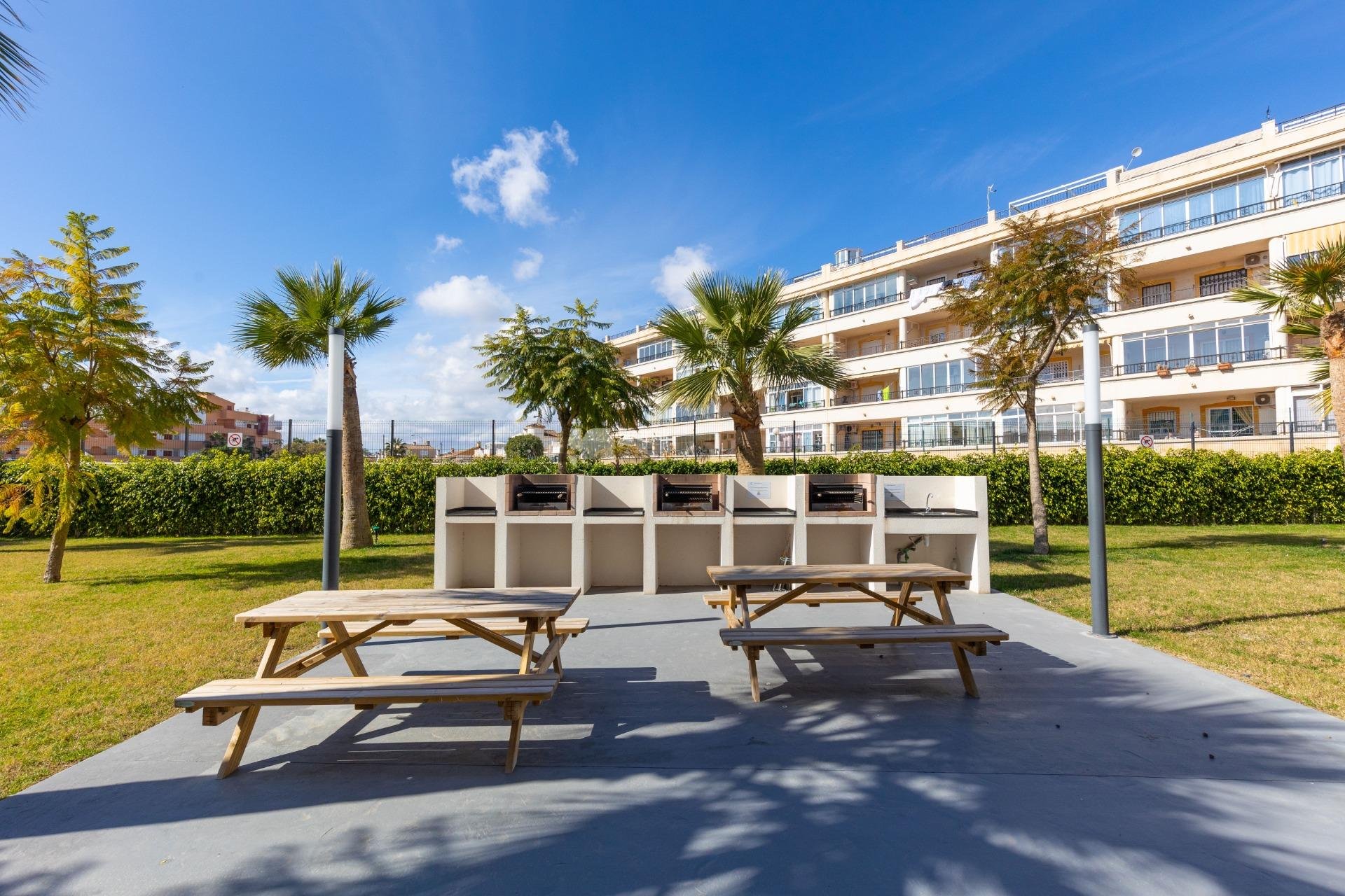 Resale - Apartment - Orihuela Costa - Playa Flamenca