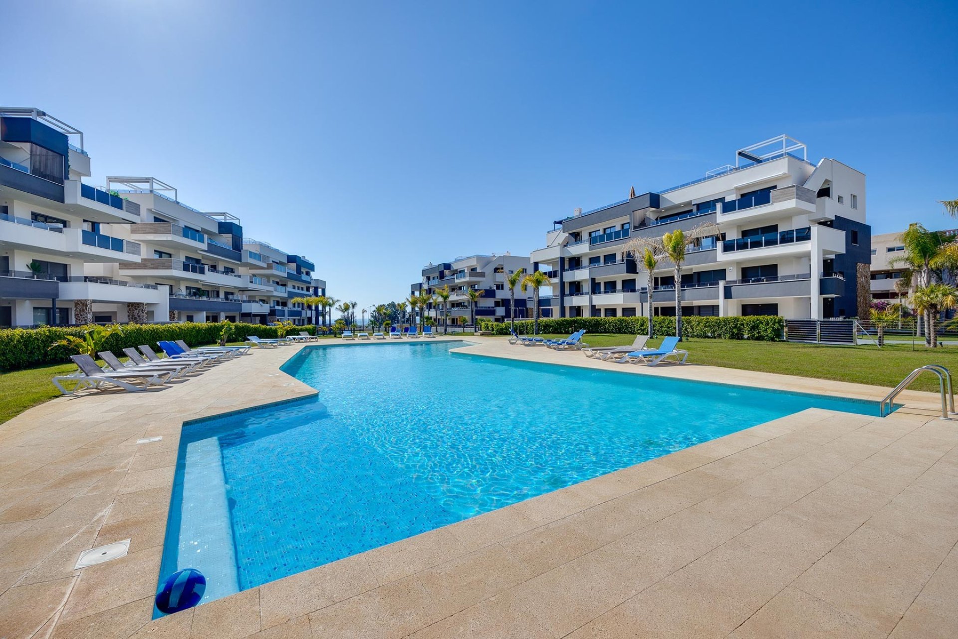 Resale - Apartment - Orihuela Costa - Playa Flamenca