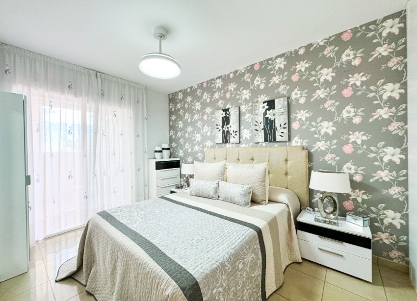 Resale - Apartment - Orihuela Costa - Playa Flamenca