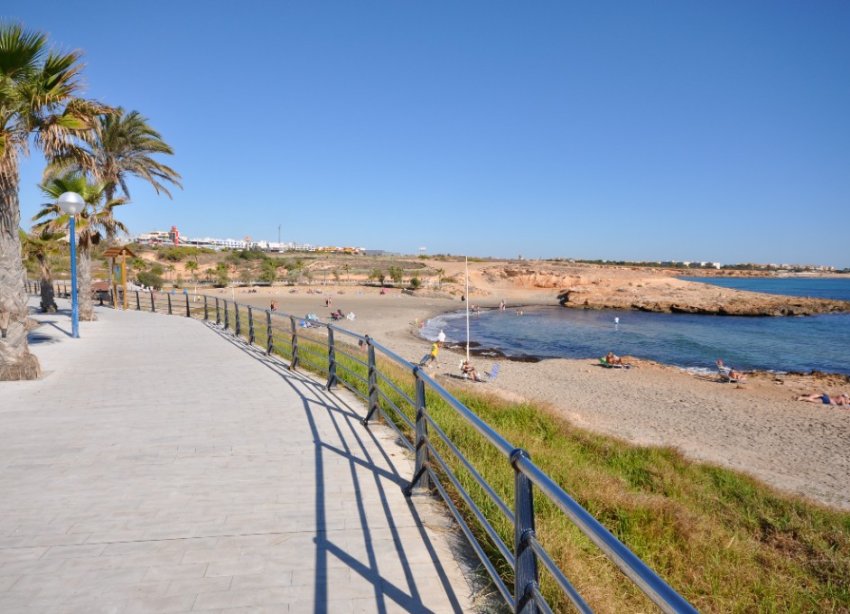 Resale - Apartment - Orihuela Costa - Playa Flamenca