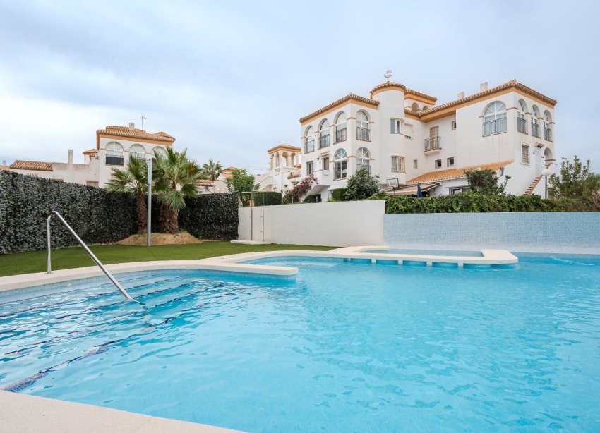Resale - Apartment - Orihuela Costa - Playa Flamenca