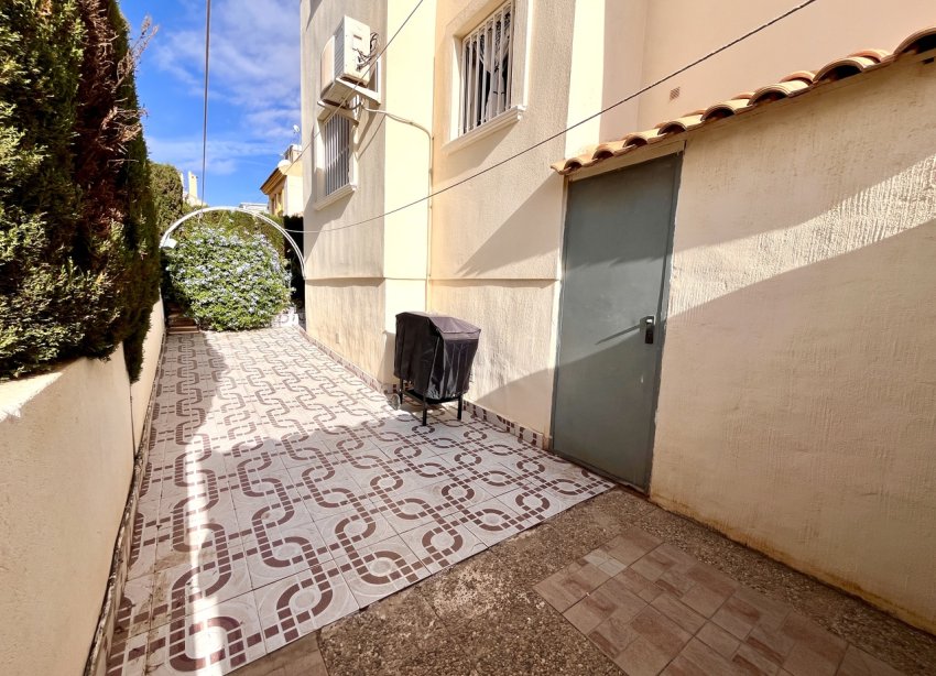Resale - Apartment - Orihuela Costa - Playa Flamenca