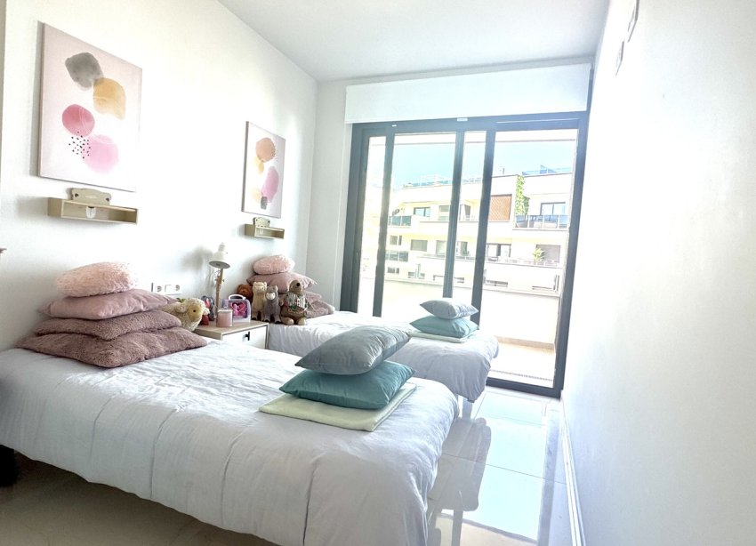 Resale - Apartment - Orihuela Costa - Playa Flamenca