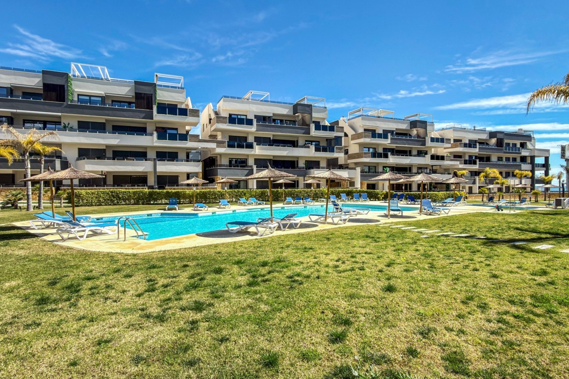 Resale - Apartment - Orihuela Costa - Playa Flamenca