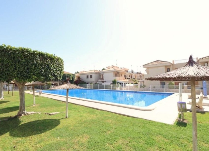 Resale - Apartment - Orihuela Costa - Playa Flamenca