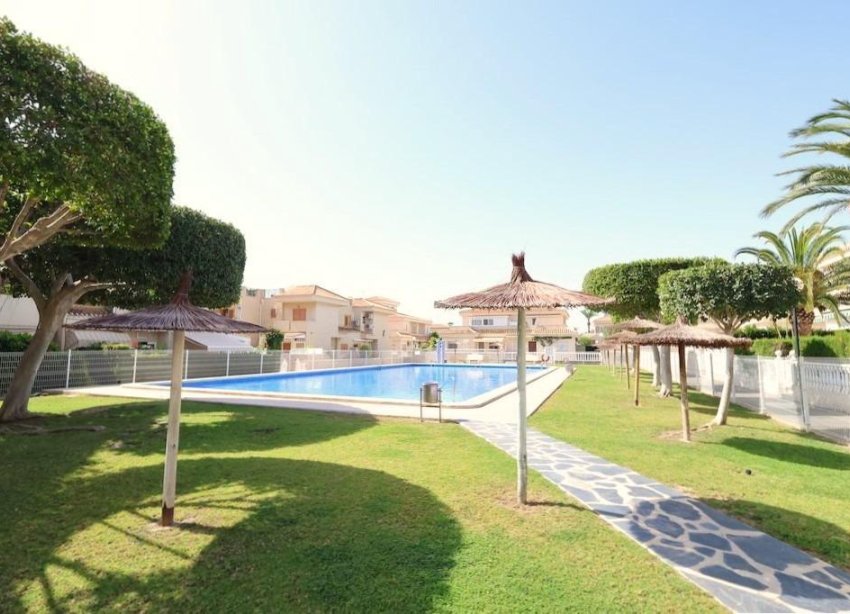 Resale - Apartment - Orihuela Costa - Playa Flamenca