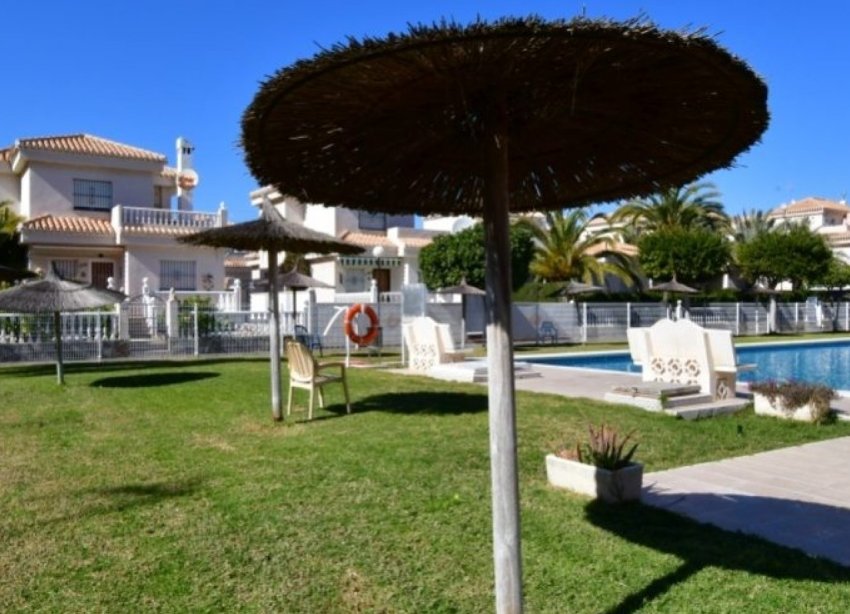 Resale - Apartment - Orihuela Costa - Playa Flamenca