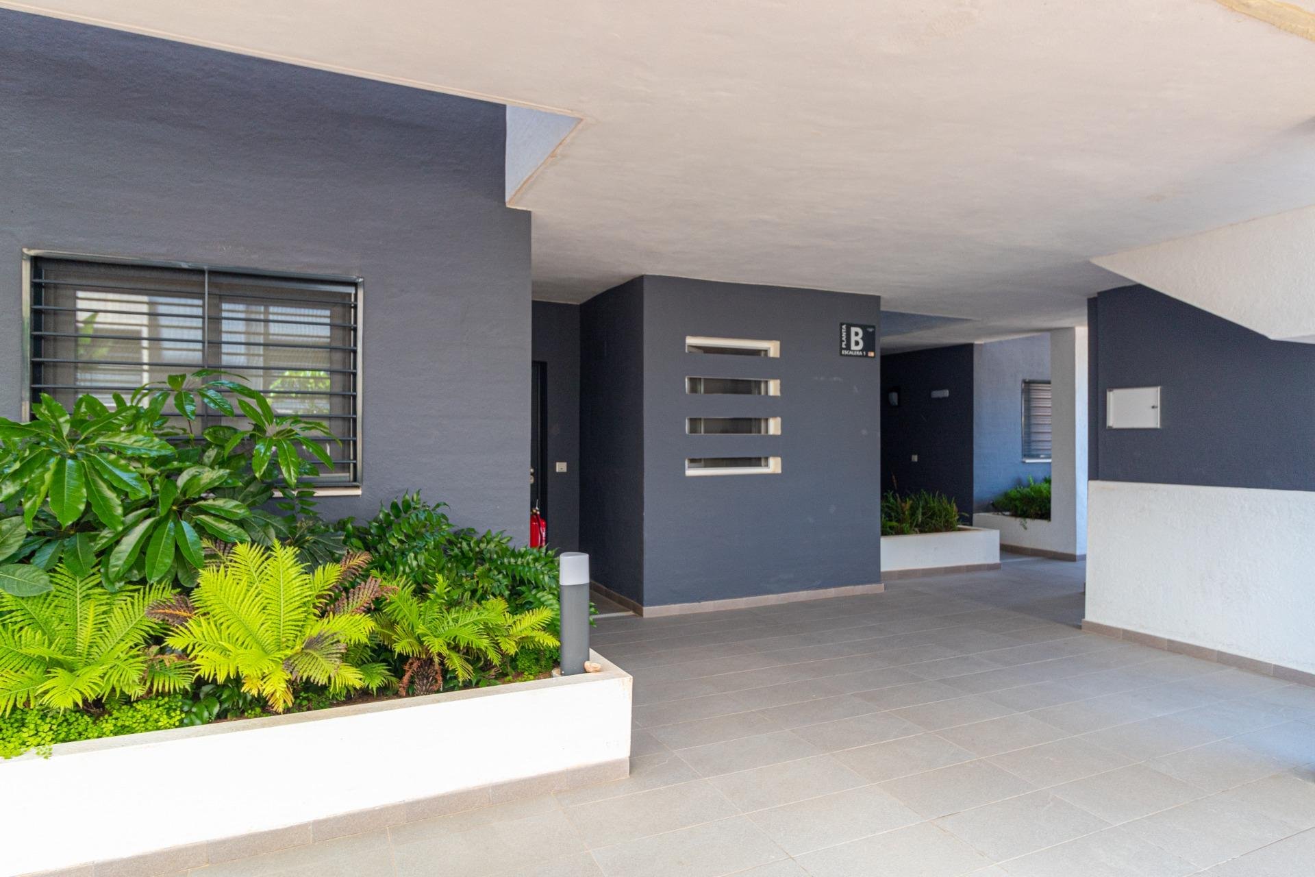 Resale - Apartment - Orihuela Costa - Playa Flamenca