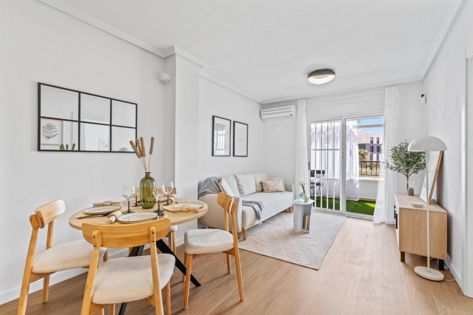 Resale - Apartment - Orihuela Costa - Playa Flamenca