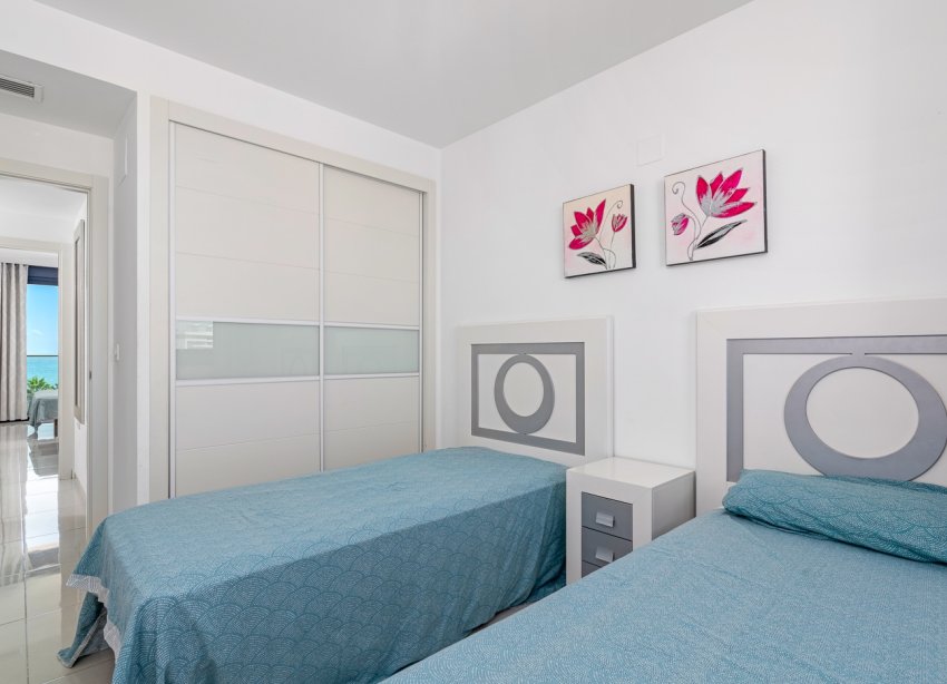 Resale - Apartment - Orihuela Costa - Punta Prima