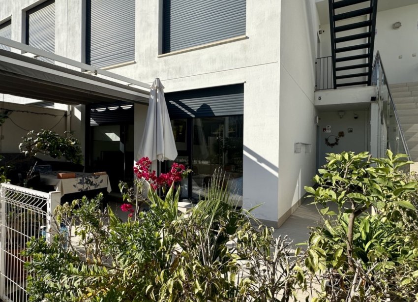 Resale - Apartment - Orihuela Costa - Punta Prima