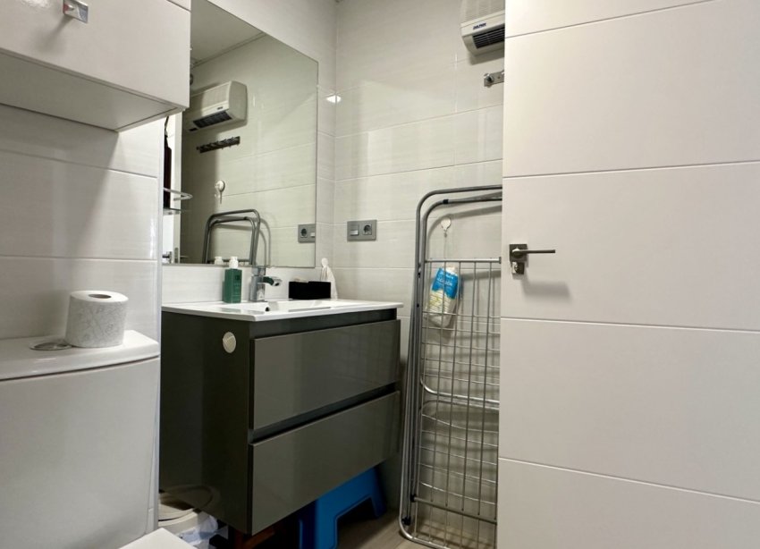 Resale - Apartment - Orihuela Costa - Punta Prima