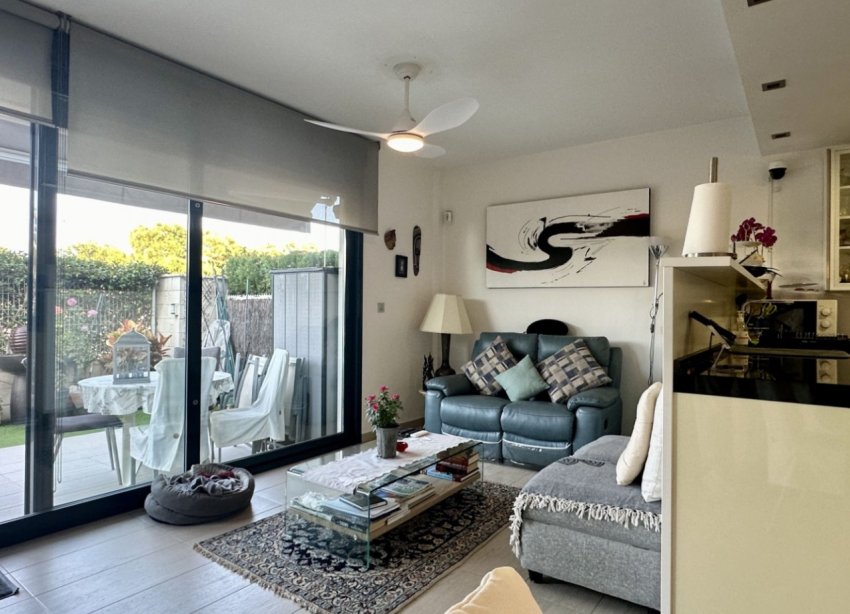 Resale - Apartment - Orihuela Costa - Punta Prima