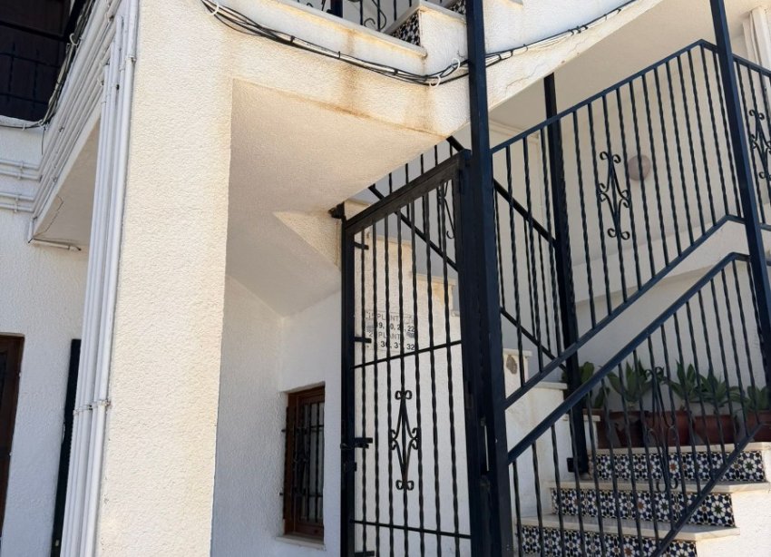 Resale - Apartment - Orihuela Costa - Punta Prima