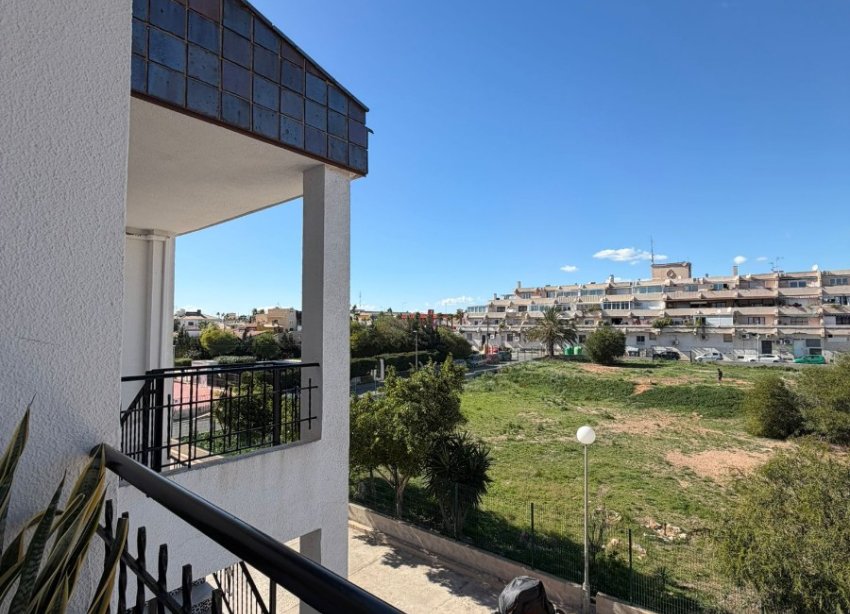 Resale - Apartment - Orihuela Costa - Punta Prima