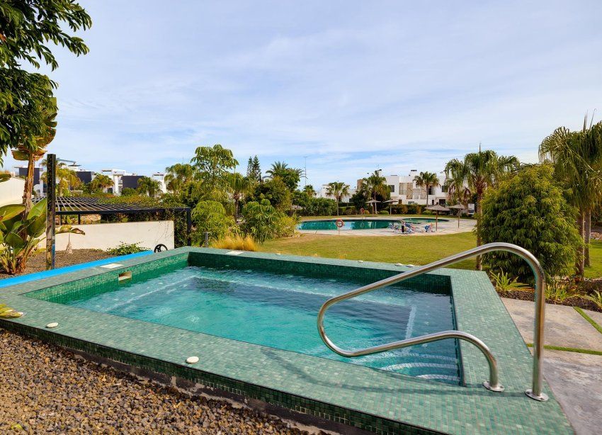 Resale - Apartment - Orihuela Costa - Punta Prima