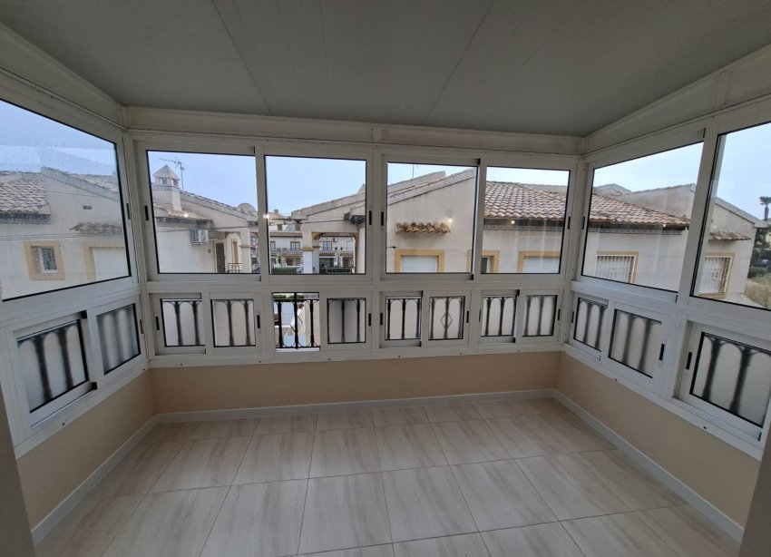 Resale - Apartment - Orihuela Costa - Punta Prima