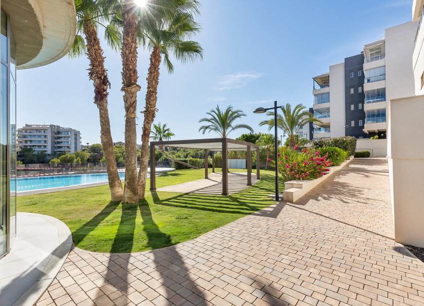 Resale - Apartment - Orihuela Costa - Villamartín-Las Filipinas