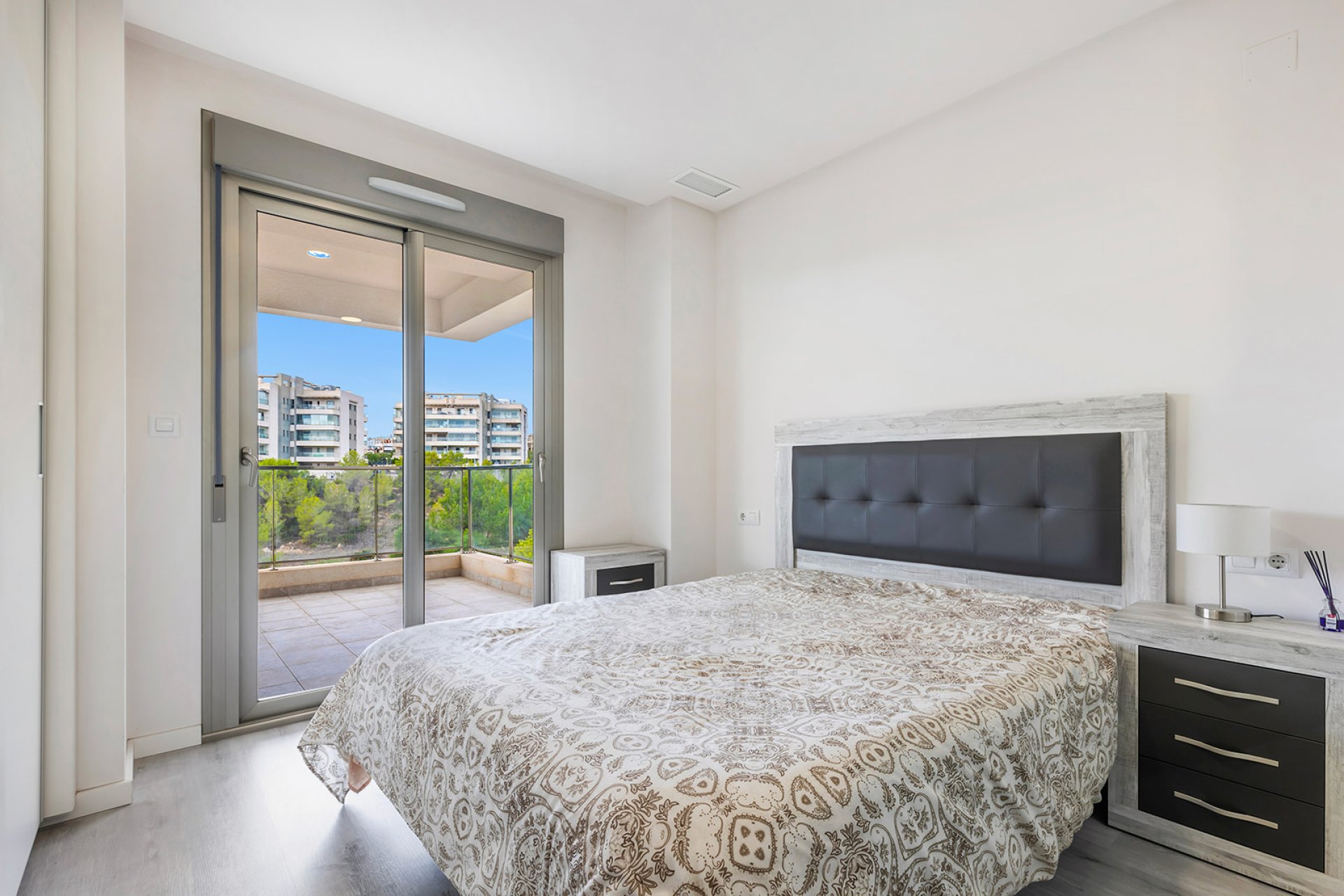 Resale - Apartment - Orihuela Costa - Villamartín-Las Filipinas