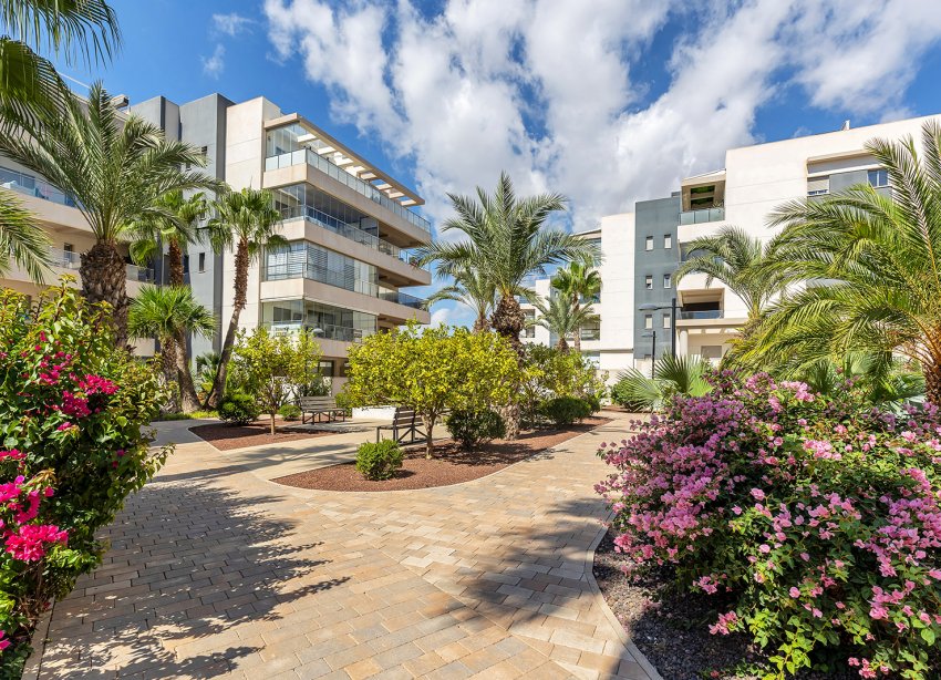 Resale - Apartment - Orihuela Costa - Villamartín-Las Filipinas