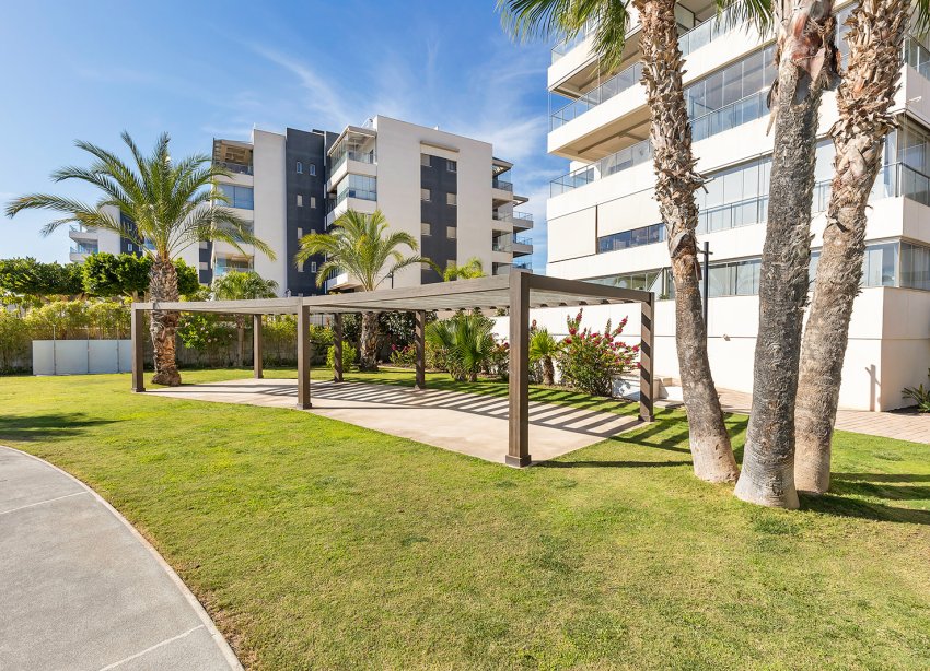 Resale - Apartment - Orihuela Costa - Villamartín-Las Filipinas