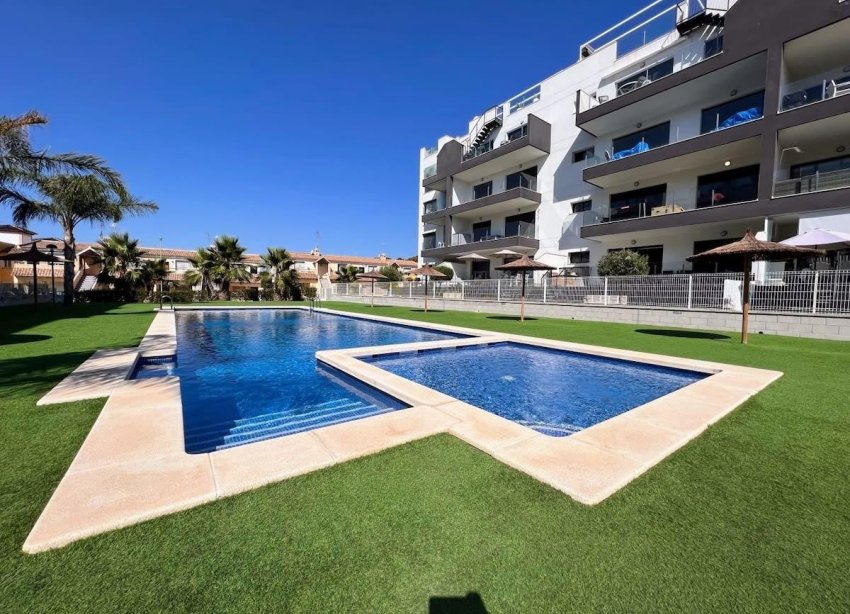 Resale - Apartment - Orihuela Costa - Villamartín-Las Filipinas