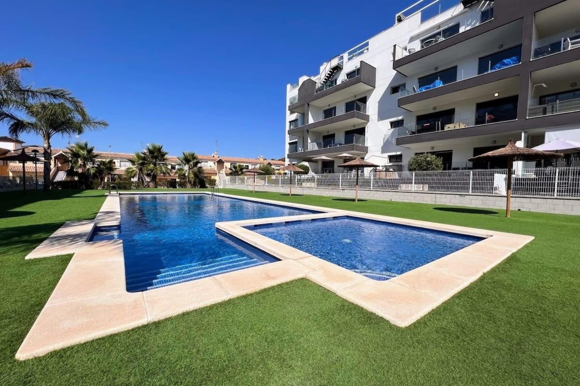 Resale - Apartment - Orihuela Costa - Villamartín-Las Filipinas