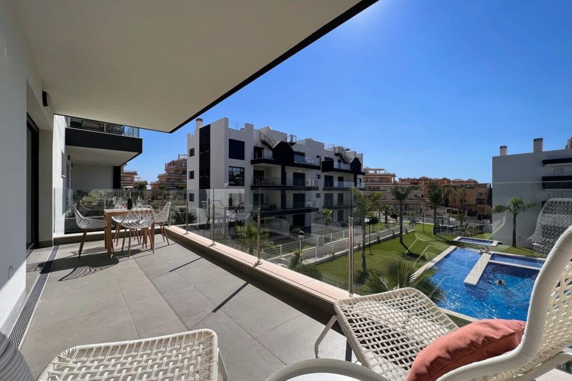 Resale - Apartment - Orihuela Costa - Villamartín-Las Filipinas