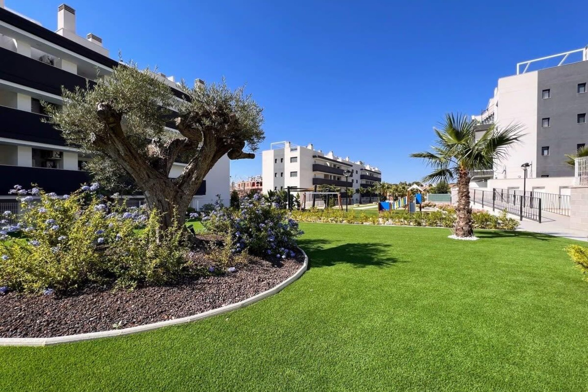 Resale - Apartment - Orihuela Costa - Villamartín-Las Filipinas