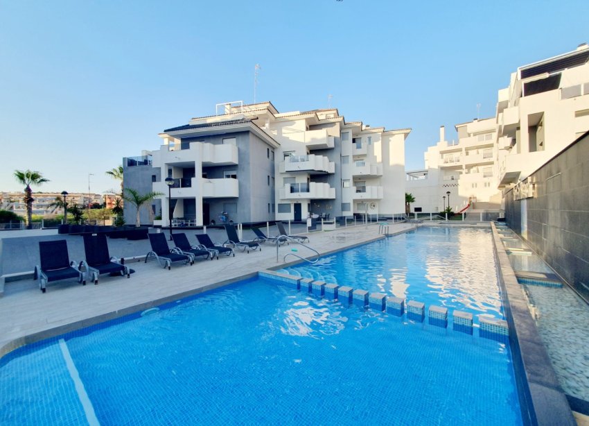 Resale - Apartment - Orihuela Costa - Villamartín-Las Filipinas
