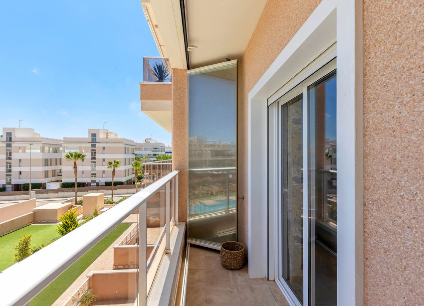 Resale - Apartment - Orihuela Costa - Villamartín-Las Filipinas