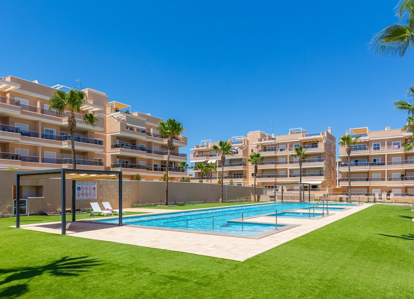 Resale - Apartment - Orihuela Costa - Villamartín-Las Filipinas