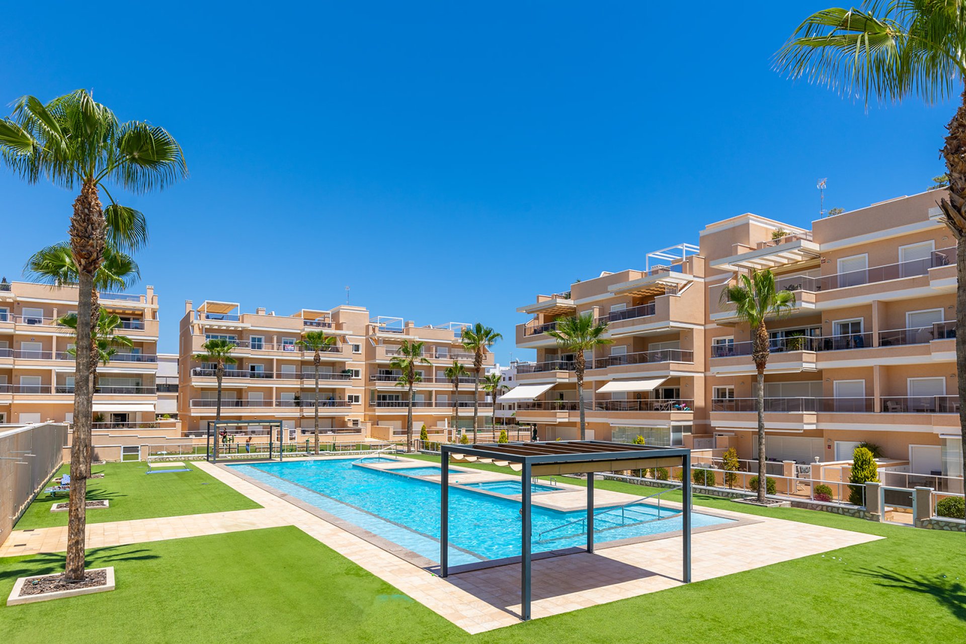 Resale - Apartment - Orihuela Costa - Villamartín-Las Filipinas