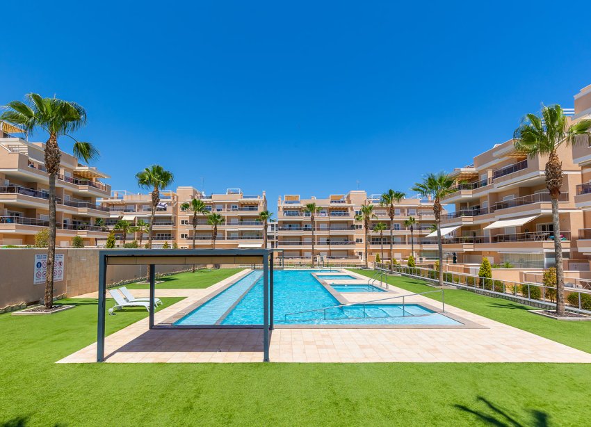 Resale - Apartment - Orihuela Costa - Villamartín-Las Filipinas