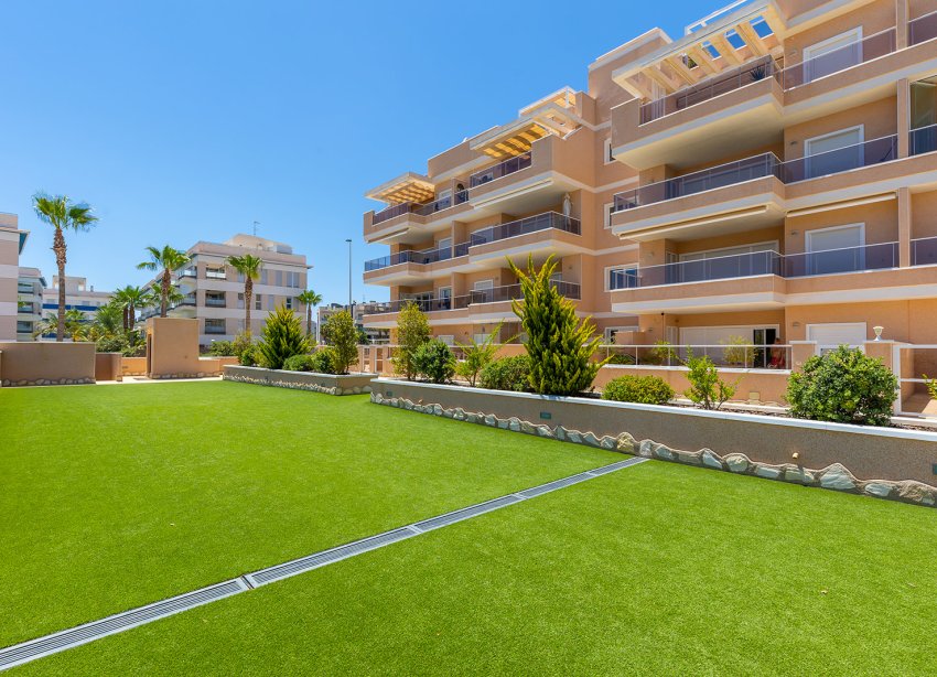 Resale - Apartment - Orihuela Costa - Villamartín-Las Filipinas