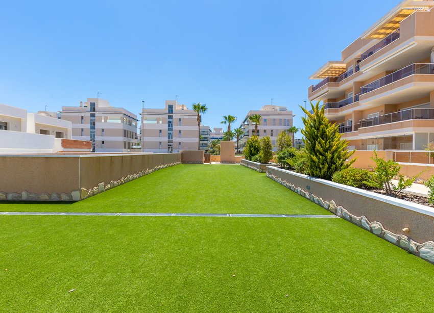 Resale - Apartment - Orihuela Costa - Villamartín-Las Filipinas